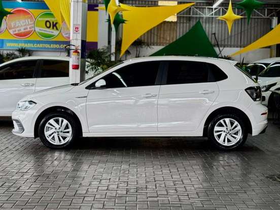 VOLKSWAGEN-POLO-2024