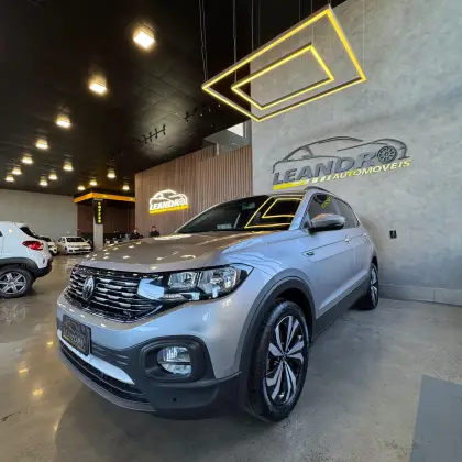 VOLKSWAGEN T-CROSS 1.0 200 TSI TOTAL FLEX COMFORTLINE AUTOMÁTICO