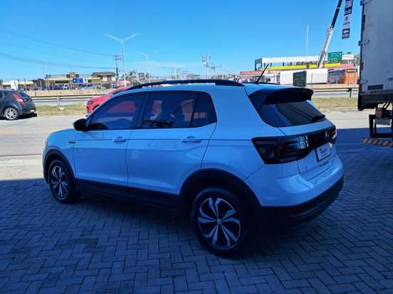 VOLKSWAGEN-T-CROSS-2022