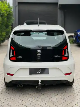 VOLKSWAGEN-UP-2019