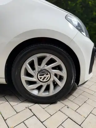 VOLKSWAGEN-UP-1.0 170 TSI TOTAL FLEX CONNECT 4P MANUAL VOLKSWAGEN-UP-2019