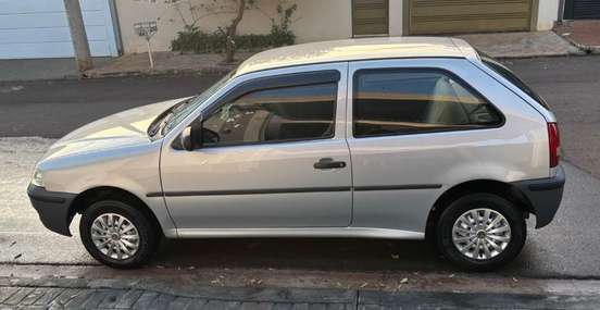 VOLKSWAGEN-GOL-2001