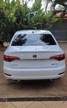 VOLKSWAGEN-JETTA-2018