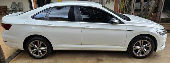 VOLKSWAGEN-JETTA-1.4 250 TSI TOTAL FLEX R-LINE TIPTRONIC VOLKSWAGEN-JETTA-2018
