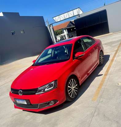 VOLKSWAGEN-JETTA-2.0 TSI HIGHLINE 211CV GASOLINA 4P TIPTRONIC VOLKSWAGEN-JETTA-2013