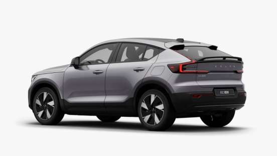 VOLVO-EX40-2026