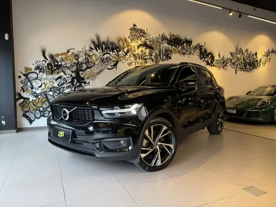 VOLVO XC40 1.5 T5 RECHARGE R-DESIGN GEARTRONIC VOLVO XC40 1.5 T5 RECHARGE R-DESIGN GEARTRONIC