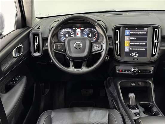VOLVO-XC40-2.0 T4 GASOLINA GEARTRONIC VOLVO-XC40-2019