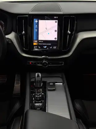 VOLVO-XC60-2019
