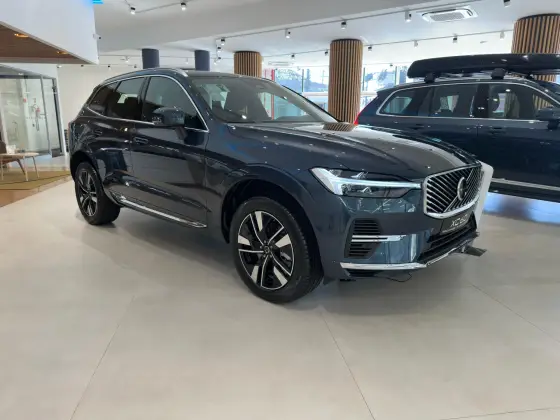 VOLVO XC60 2.0 T8 PHEV PLUS AWD GEARTRONIC VOLVO XC60 2.0 T8 PHEV PLUS AWD GEARTRONIC