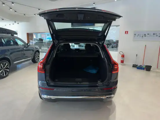 VOLVO-XC60-2026