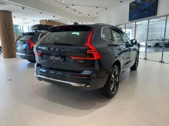 VOLVO-XC60-2026