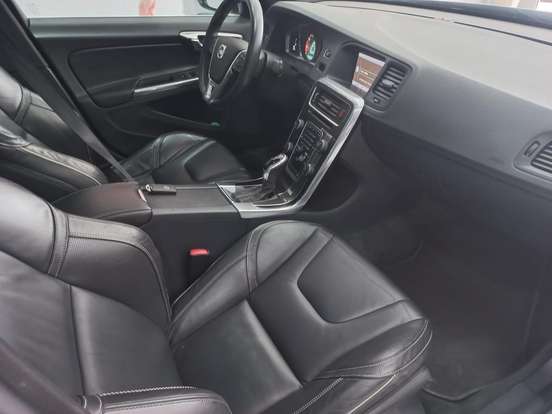 VOLVO-S60-2013