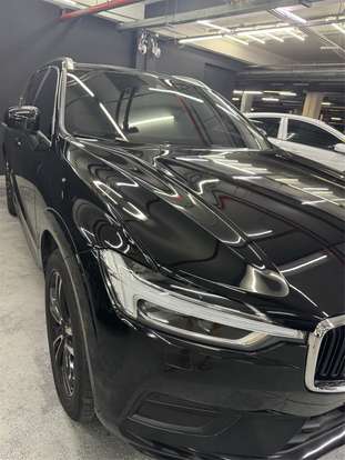 VOLVO-XC60-2020