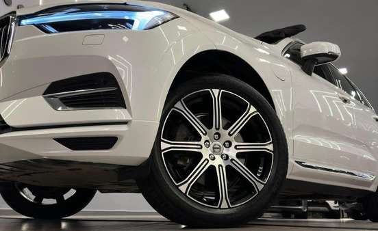 VOLVO-XC60-2019