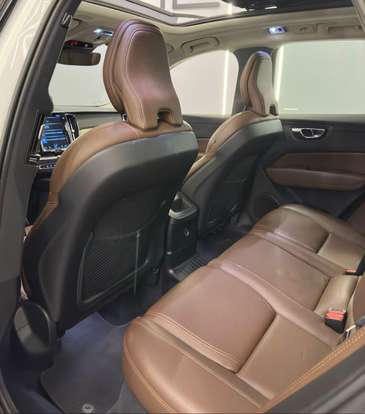 VOLVO-XC60-2019