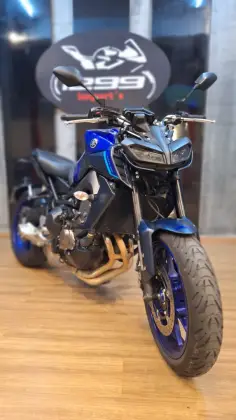 YAMAHA MT-09 