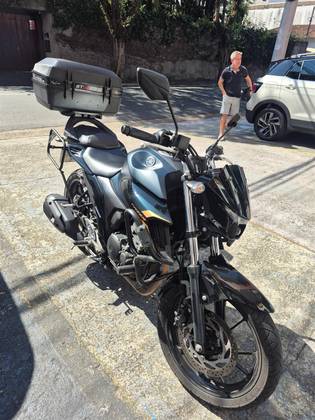 YAMAHA FZ25 FAZER ABS 