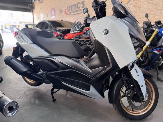 YAMAHA XMAX 300 CONNECTED ABS 