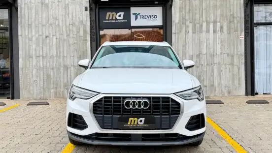 AUDI-Q3-2020