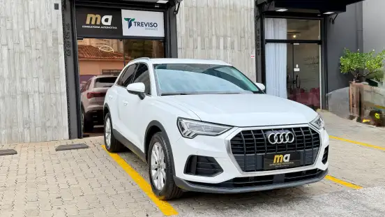 AUDI-Q3-2020