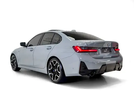 BMW-320i-2024
