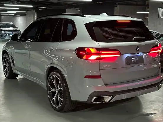BMW-X5-3.0 I6 TURBO HÍBRIDO XDRIVE50E M SPORT AUTOMÁTICO BMW-X5-2023