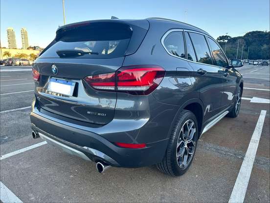 BMW-X1-2.0 16V TURBO ACTIVEFLEX SDRIVE20I X-LINE 4P AUTOMÁTICO BMW-X1-2019