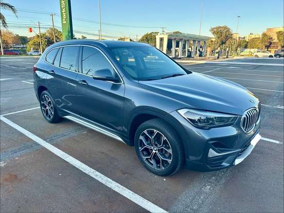 BMW-X1-2.0 16V TURBO ACTIVEFLEX SDRIVE20I X-LINE 4P AUTOMÁTICO BMW-X1-2019