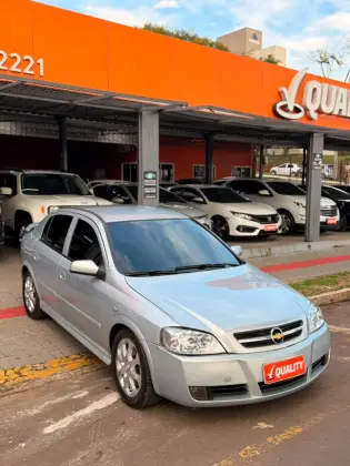 CHEVROLET ASTRA 2.0 MPFI ADVANTAGE 8V FLEX 4P MANUAL CHEVROLET ASTRA 2.0 MPFI ADVANTAGE 8V FLEX 4P MANUAL