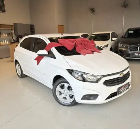 CHEVROLET ONIX 1.4 MPFI LT 8V FLEX 4P MANUAL CHEVROLET ONIX 1.4 MPFI LT 8V FLEX 4P MANUAL