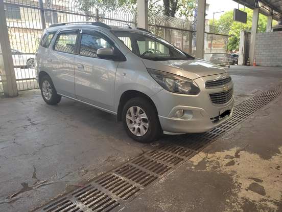 CHEVROLET-SPIN-2012