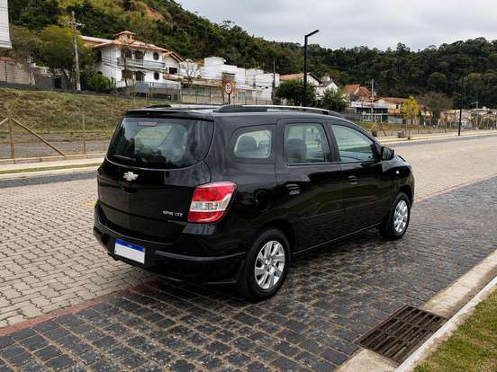 CHEVROLET-SPIN-1.8 LTZ 8V FLEX 4P AUTOMÁTICO CHEVROLET-SPIN-2013