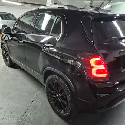 CHEVROLET-TRACKER-2018