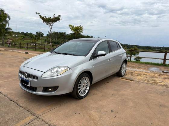 FIAT BRAVO 1.8 ABSOLUTE 16V FLEX 4P AUTOMATIZADO