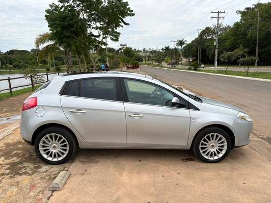 FIAT-BRAVO-1.8 ABSOLUTE 16V FLEX 4P AUTOMATIZADO FIAT-BRAVO-2011