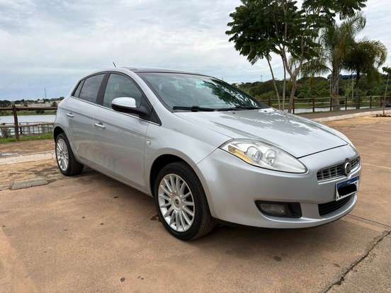 FIAT-BRAVO-1.8 ABSOLUTE 16V FLEX 4P AUTOMATIZADO FIAT-BRAVO-2011
