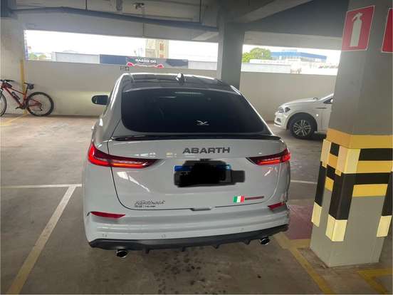 FIAT-FASTBACK-1.3 TURBO 270 FLEX ABARTH AT6 FIAT-FASTBACK-2024