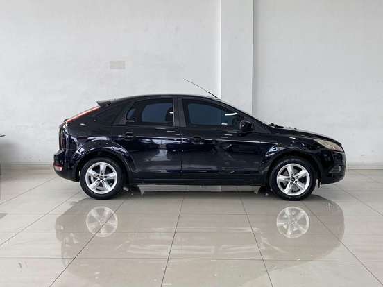 FORD-FOCUS-1.6 GL 16V FLEX 4P MANUAL FORD-FOCUS-2011