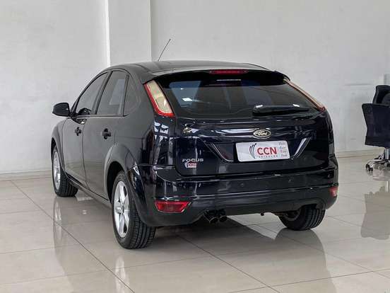 FORD-FOCUS-1.6 GL 16V FLEX 4P MANUAL FORD-FOCUS-2011