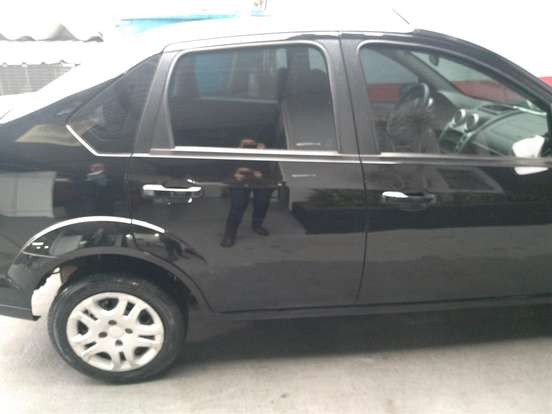 FORD-FIESTA-1.0 ROCAM SE PLUS SEDAN 8V FLEX 4P MANUAL FORD-FIESTA-2014