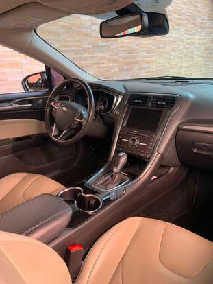 FORD-FUSION-2015