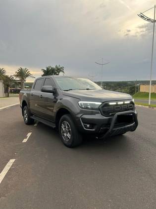 FORD RANGER 2.2 XLS 4X4 CD 16V DIESEL 4P AUTOMÁTICO