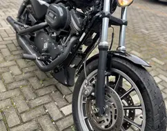HARLEY-DAVIDSON SPORTSTER XL 883 R HARLEY-DAVIDSON SPORTSTER XL 883 R