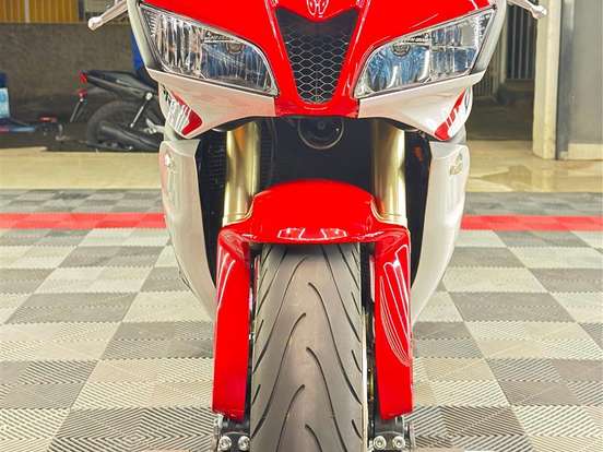 HONDA-CBR 600RR HONDA-CBR 600RR-2011