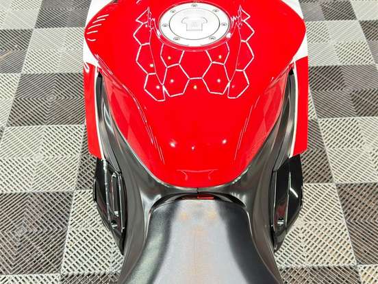 HONDA-CBR 600RR HONDA-CBR 600RR-2011