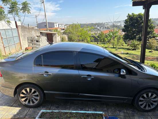 HONDA-CIVIC-2010