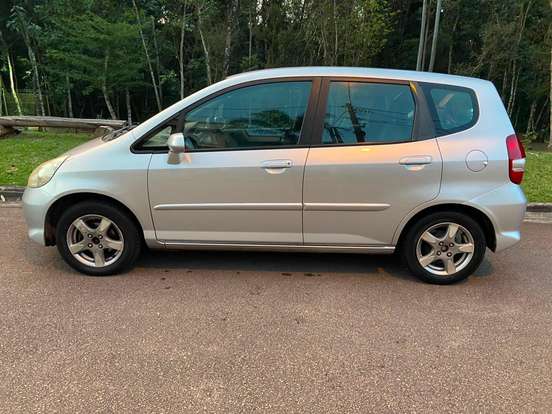 HONDA-FIT-2007