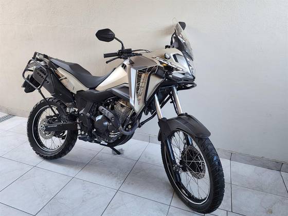 HONDA XRE 300 SAHARA ADVENTURE 