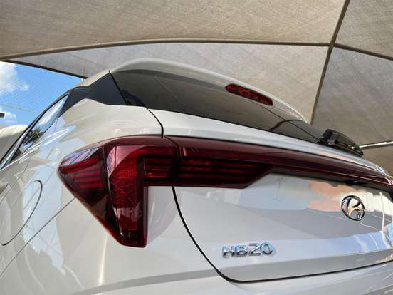 HYUNDAI-HB20-2023